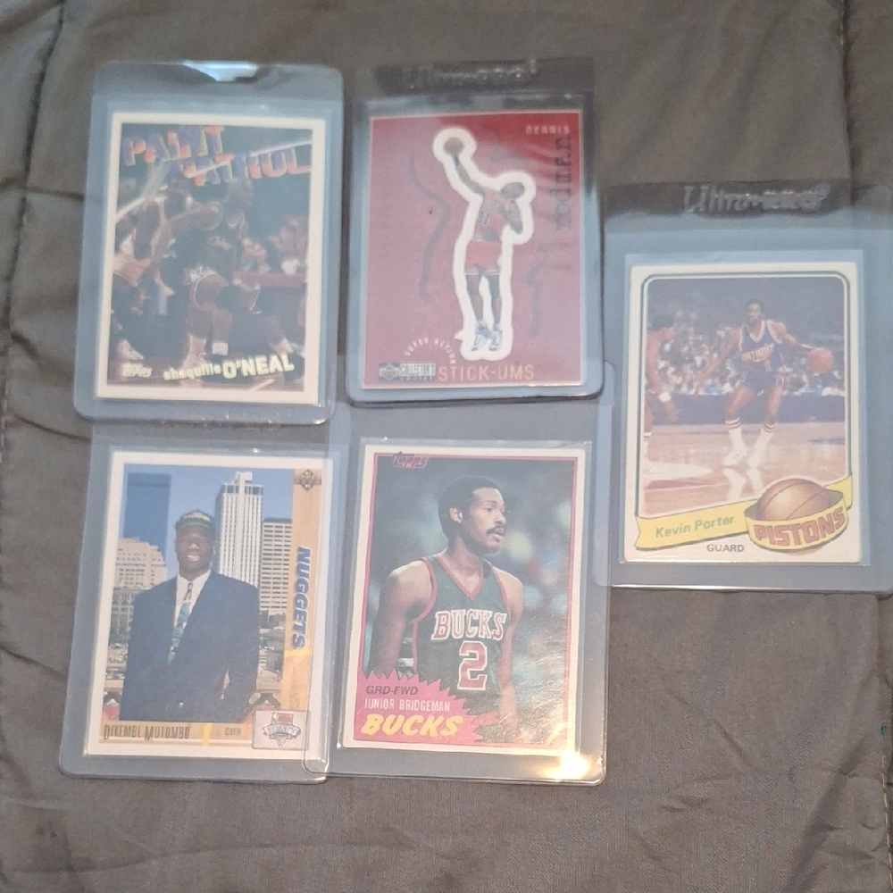 5 Card NBA LOT!! WITH HALL.OF FAMERS!!